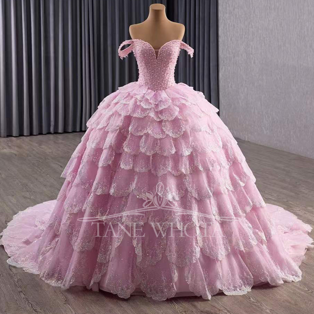 TW582 Vintage Off-Shoulder Quinceanera Dress 15 Years Old Pink Prom Gown With Lace-Up Back Beading Sequined Sweetheart Tiered Design
