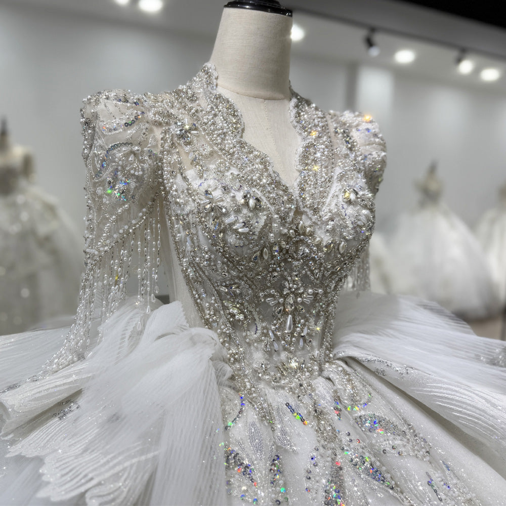 TW031 Wedding Dress For Bride Scalloped Keyhole Back Lace Up Long Sleeve Beading Sequined Ball Gown Rhinestones Wedding Dress