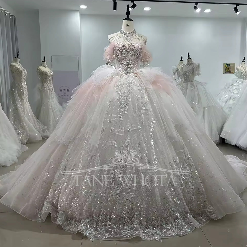 TW021 2025 Halter Wedding Dress Lace Up Back Ball Gown Beading Sequined Crystal Bridal Gown Customized Elegant Bridal Dress