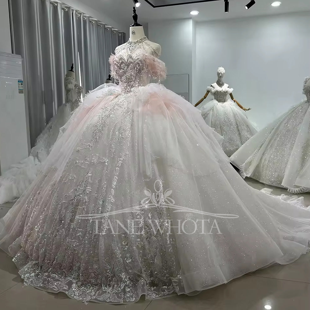TW021 2025 Halter Wedding Dress Lace Up Back Ball Gown Beading Sequined Crystal Bridal Gown Customized Elegant Bridal Dress