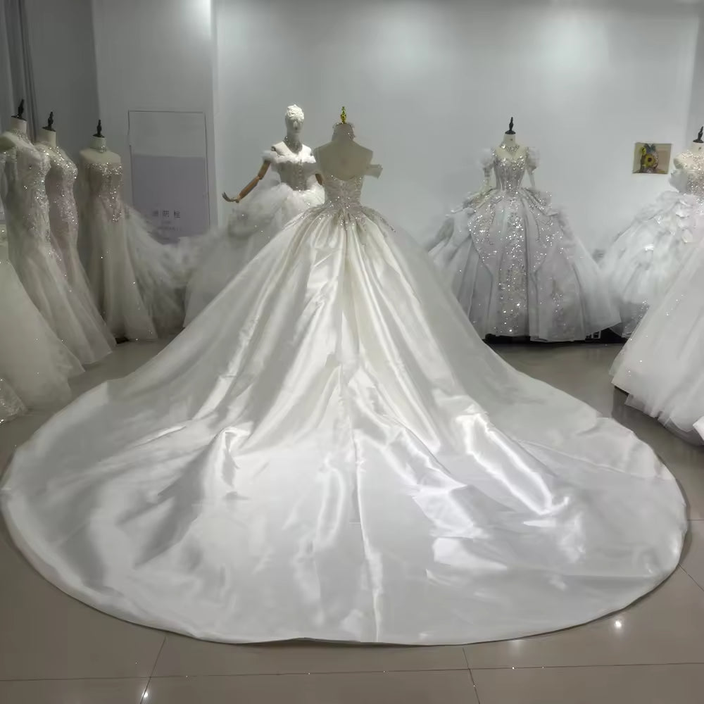 TW133 Satin Wedding Dress 2025 Off The Shoulder Lace Up Back Crystal Beading Sequined Luxury Ball Gown Bride Dress