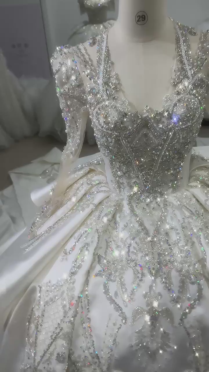TW151 Ball Gown Dress Long Sleeve Halter Lace Up Keyhole Back Sequined Beading Customized Wedding Dress