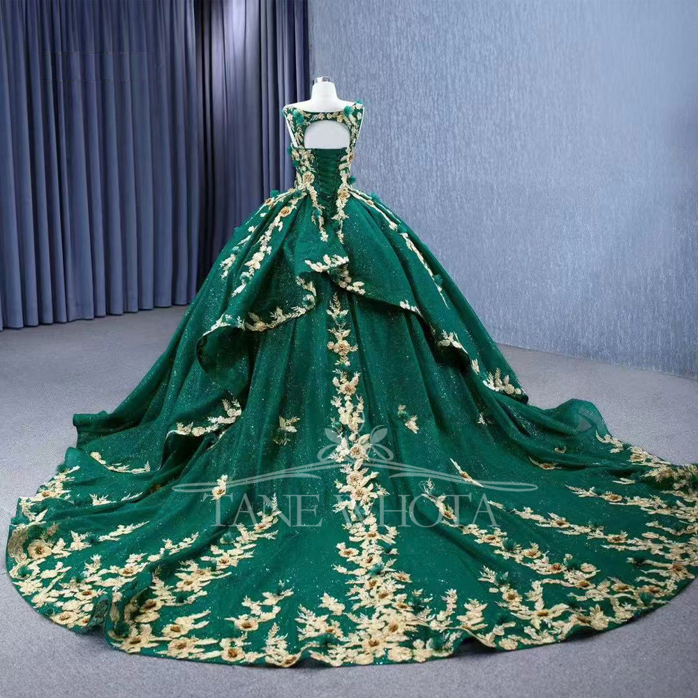 TW307 15 Dress Quinceanera Spaghetti Straps Lace Up Keyhole Back Beading Sequined Appliques Green Ball Gown Flower Quinceanera Dress