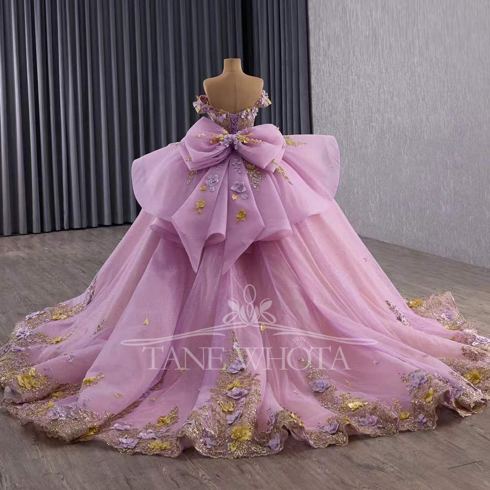 TW577 Sukienki Off-Shoulder Quinceanera Dress Sweetheart Lace-Up Back Bow Beading Appliques Sequined Pink Prom Gown
