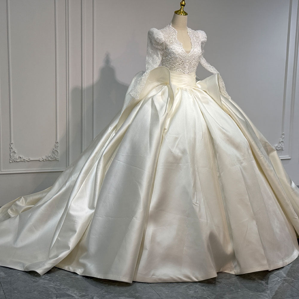 TW1093 Customizable Scalloped Long Sleeve Wedding Dress Lace-Up Keyhole Back Beaded Embroidery Bridal Gown 2026