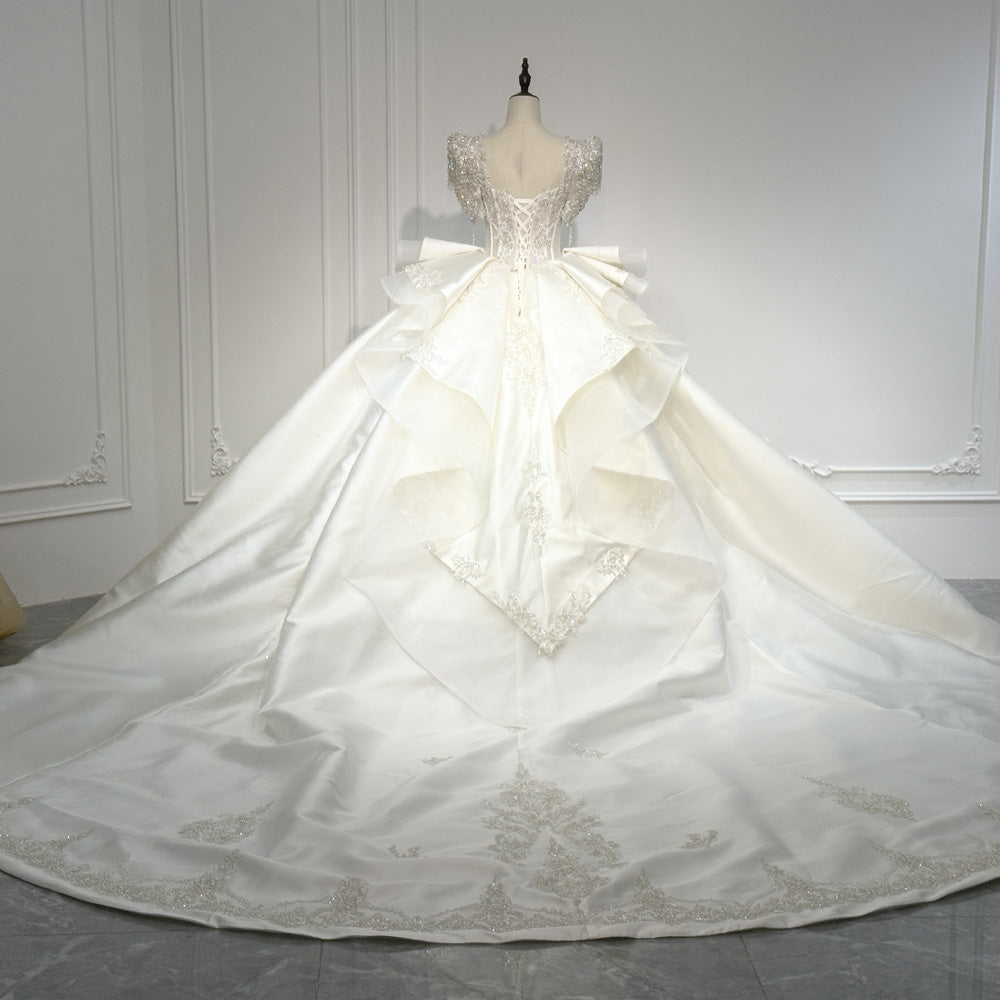 TW927 Luxury Sweetheart Wedding Dress With Short Sleeves Lace-Up Back Pearls & Crystal Embroidery Customizable Bridal Gown