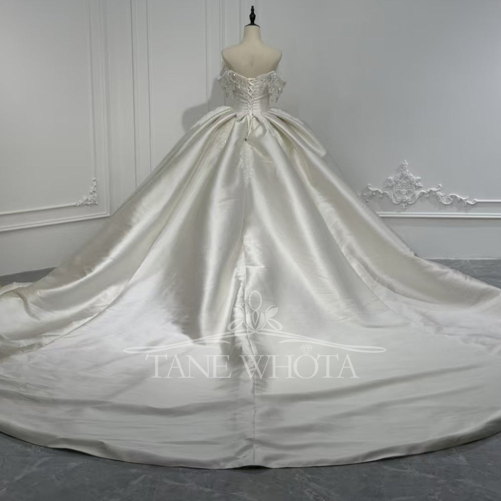 TW817 Sweetheart Off-The-Shoulder Wedding Dress Beaded Crystal Embroidery Lace-Up Back Customizable Bridal Gown