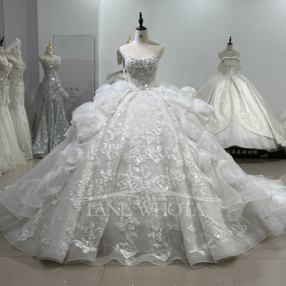 TW610 Sweetheart Sleeveless Lace Wedding Dress With Lace-Up Back Beaded Sequined 3D Flower Embroidery Customizable Fit For Brides