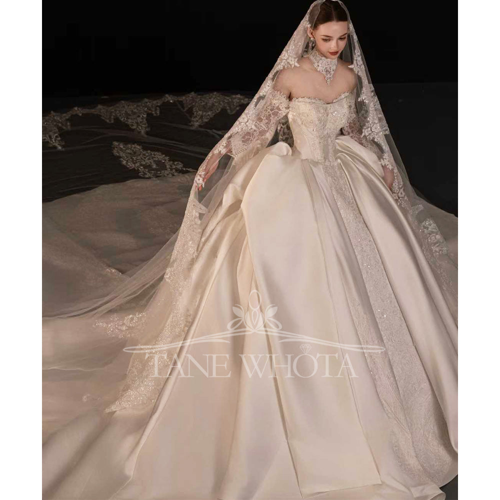 TW735 Luxury Sweetheart Wedding Dress With Long Sleeves Embroidered Sequined Ball Gown Customizable Fit For Special Occasions