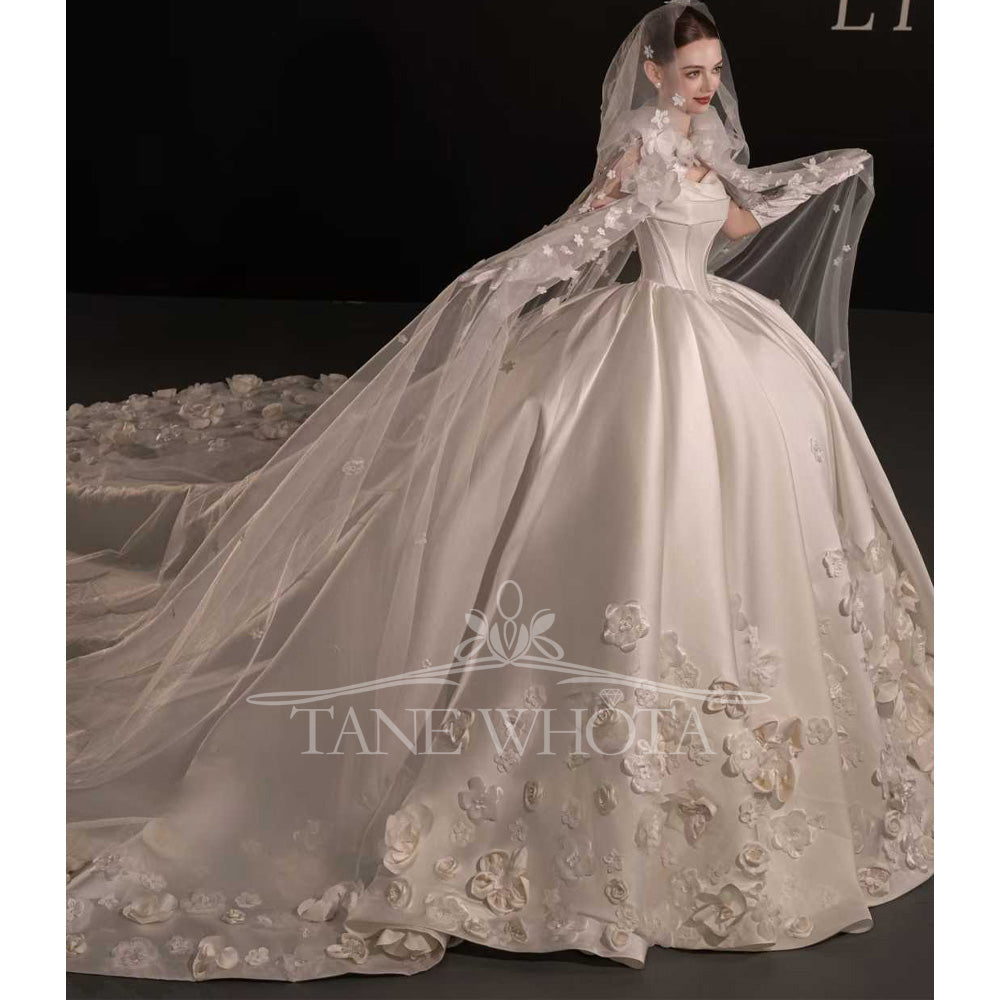 TW733 Sweetheart Sleeveless Appliques Ruched Ball Gown Bridal Dress Customized Wedding Dress