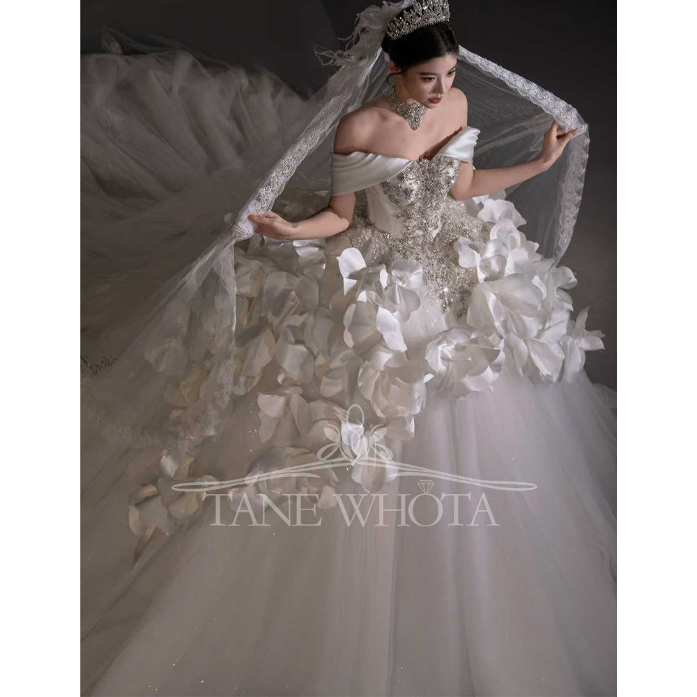 TW681 Luxury Sweetheart Off-Shoulder Beaded Sequined 3D Flower Wedding Dress Sexy Customized