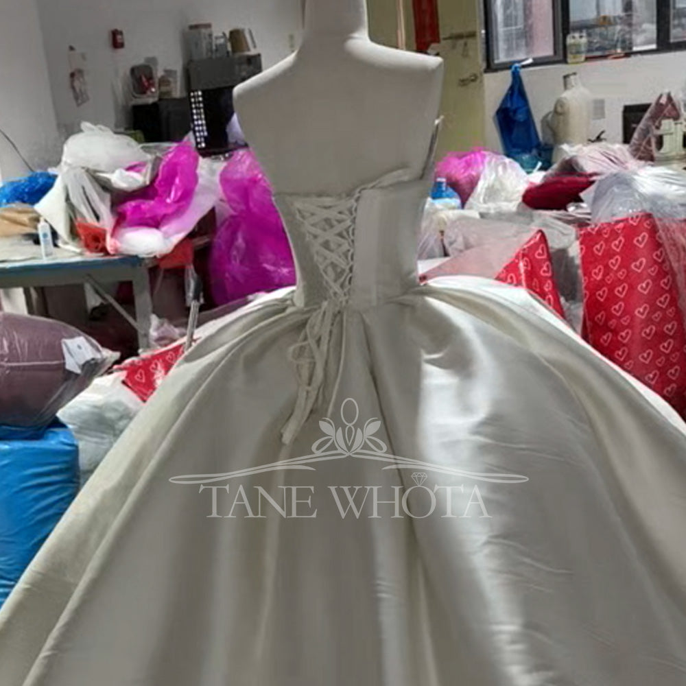 TW720 Strapless Sleeveless Wedding Dress Lace-Up Back Ruched Bridal Gown Customized Elegant Gown For Brides