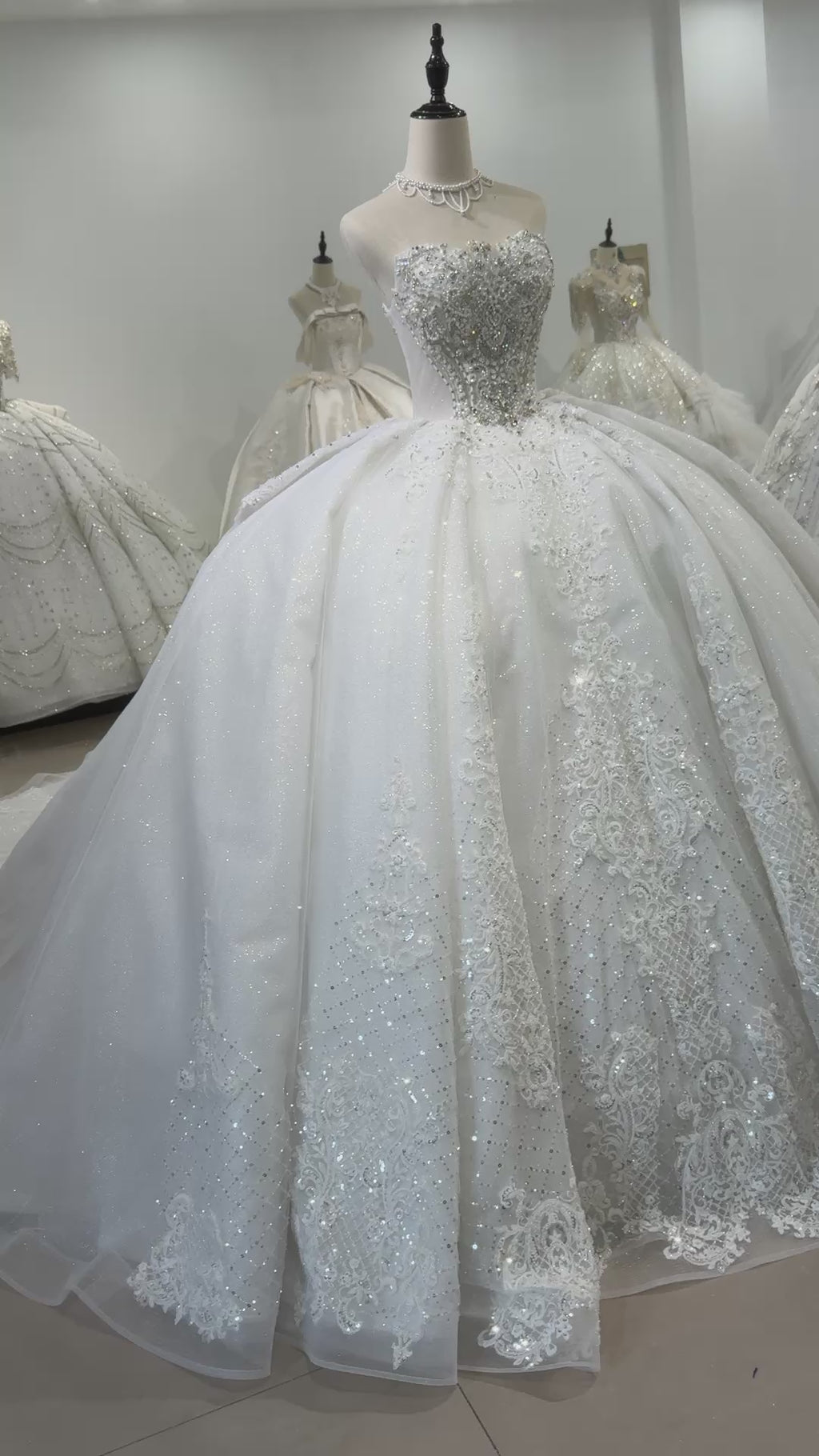 TW520 2025 Sequined Beaded Crystal Sweetheart Weddings Dress With Detachable Sleeve Lace Up Back Ball Gown Customizable Design