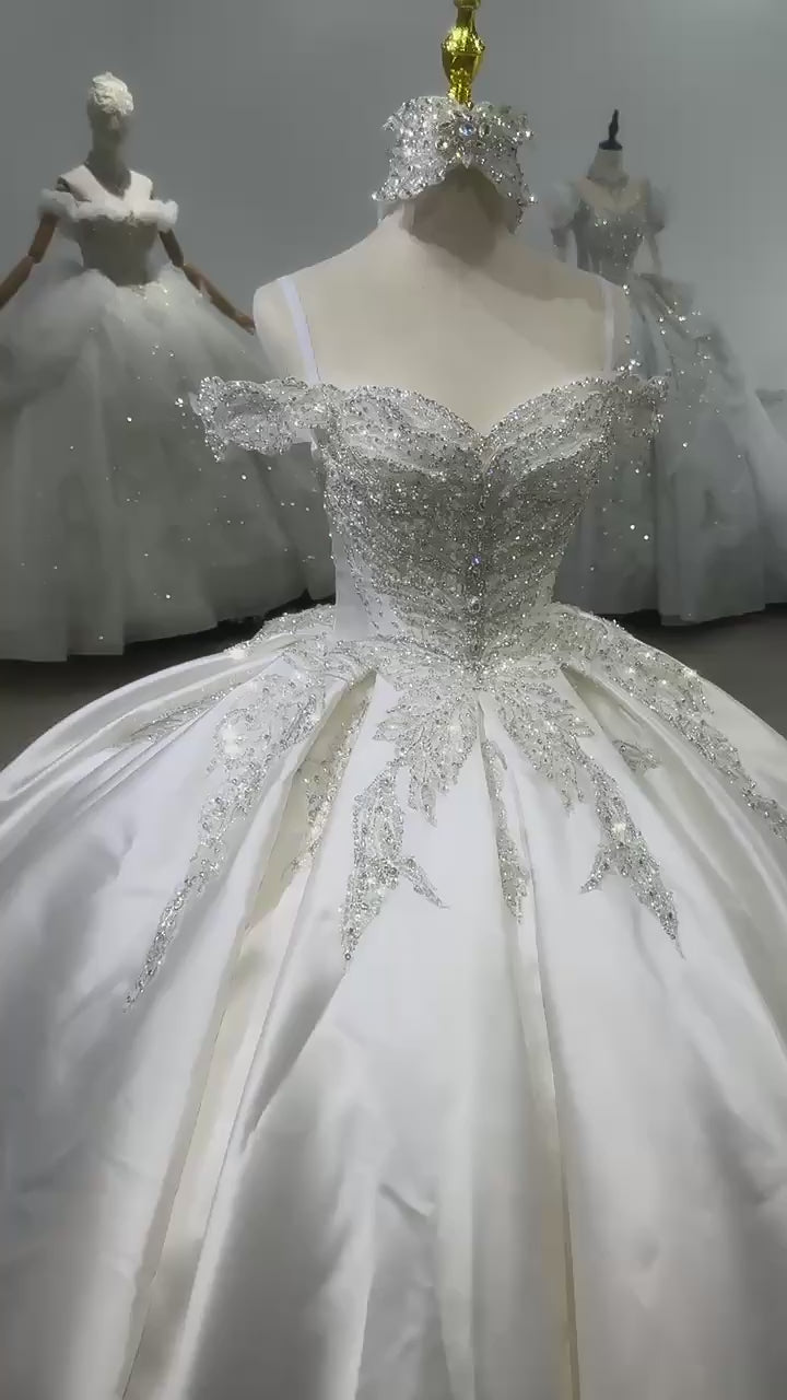 TW133 Satin Wedding Dress 2025 Off The Shoulder Lace Up Back Crystal Beading Sequined Luxury Ball Gown Bride Dress