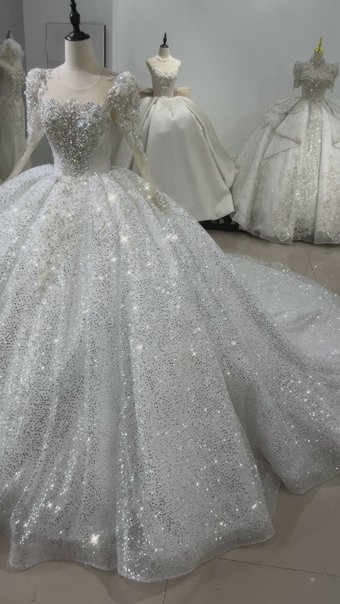 TW127 Vestidos De Noiva Casamento Long Sleeve O-Neck Keyhole Back Wedding Dress Beading Sequins Crystal Ball Gown Siver Bridal Dress
