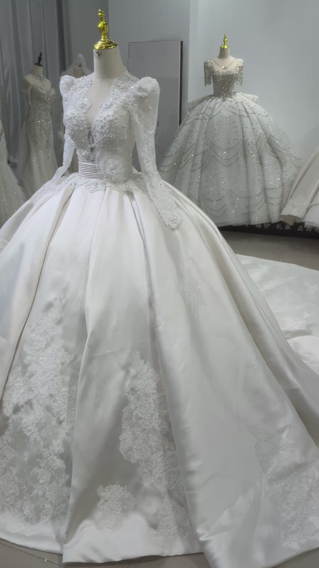 TW466 Luxury Scalloped Long Sleeve Wedding Dress Lace up Keyhole Back Embroidery Beading Crystal Customized Vestidos De Boda