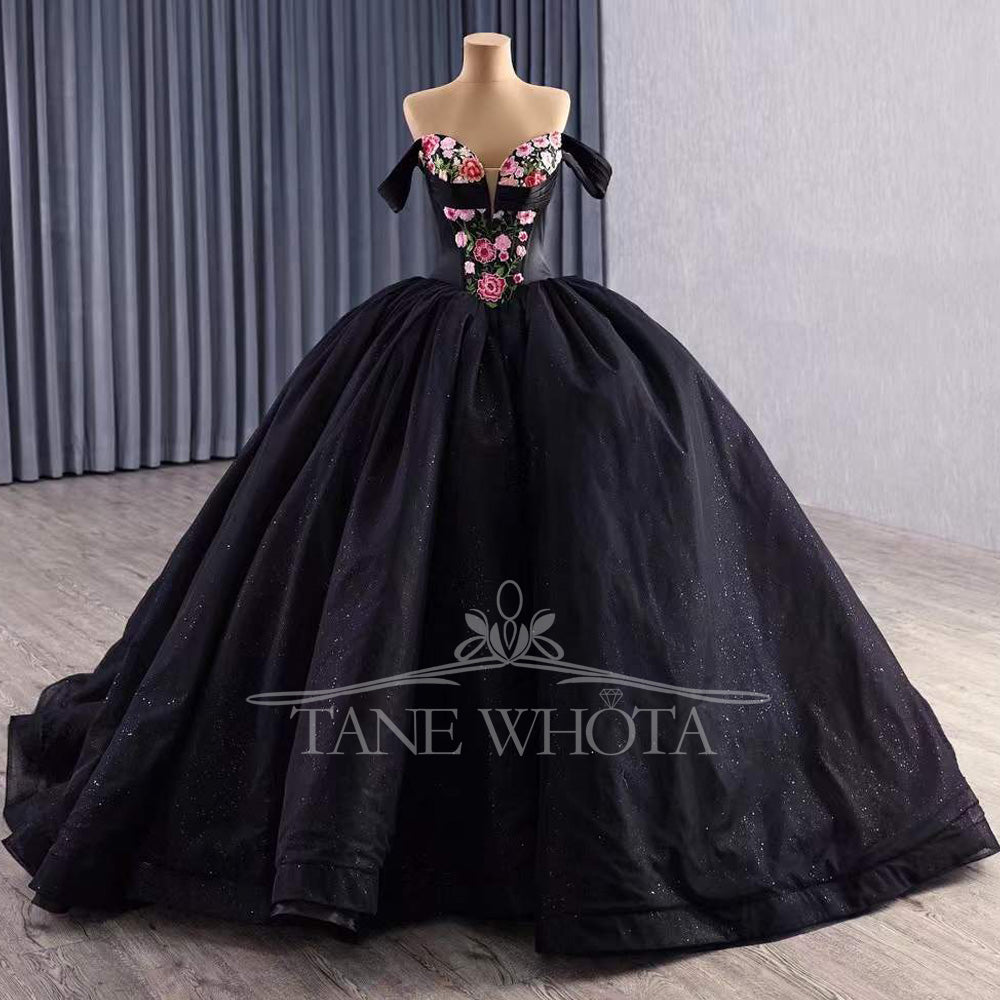 TW493 Vestidos De XV 15 Años Black Lace Flower Off Shoulder Lace Up Back Ball Gown Quinceanera Dress With Jacket