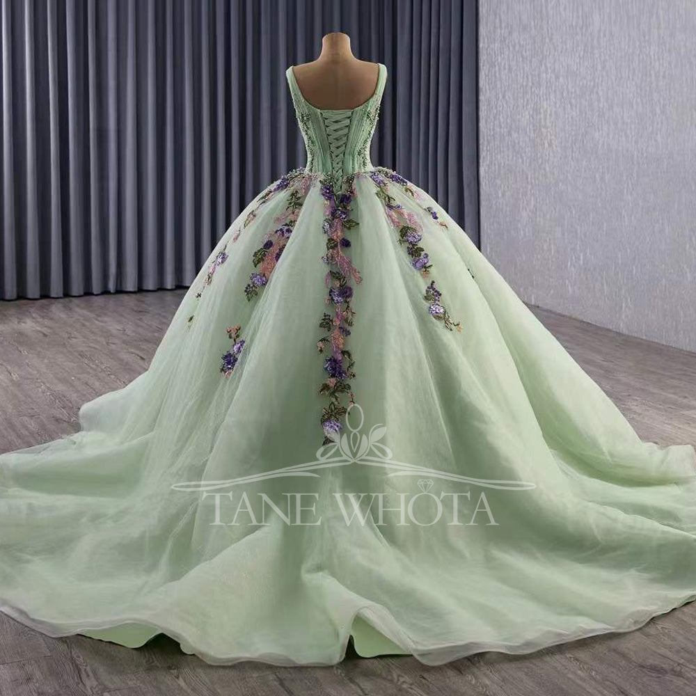 TW452 Vestidos De XV Años Green V Neck Sleeveless Lace Up Back Appliques Lace Flower Quinceanera Dress